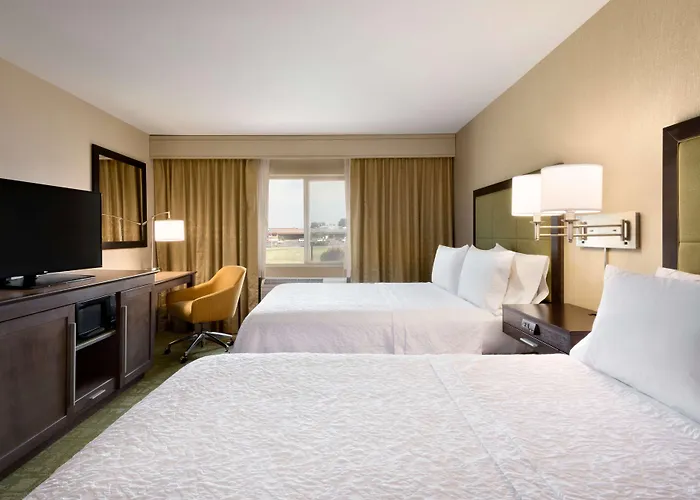 Hotel Hampton 2*