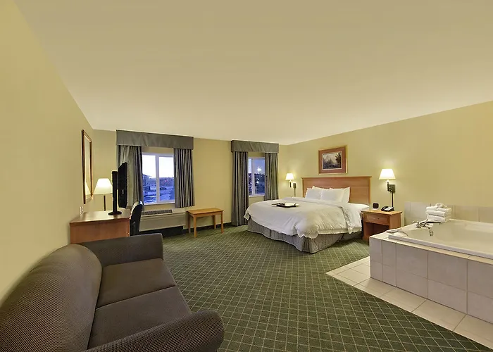 Hampton Hotel 2*