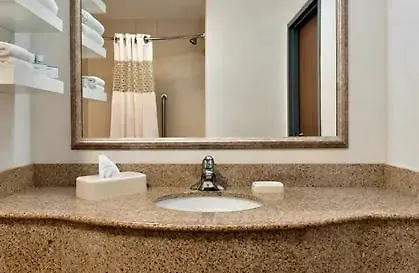Hotel Hampton 2*